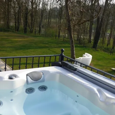 Le Moulin Des Marais Resort